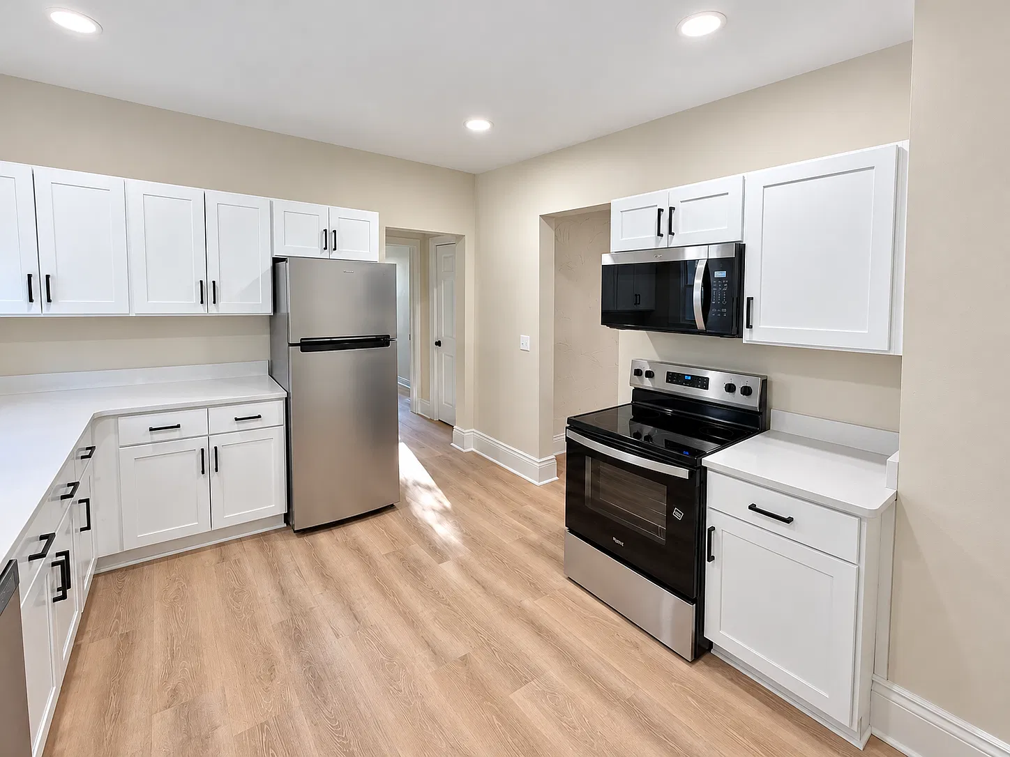 3 bed, 1400 sqft, $1,750 — Photo 1