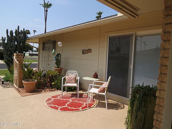 3rd image of 10352 W Kingswood Cir