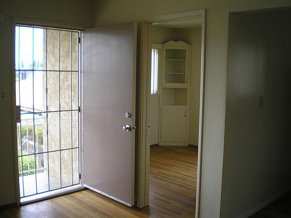 2nd image of 6226 Stanley Ave