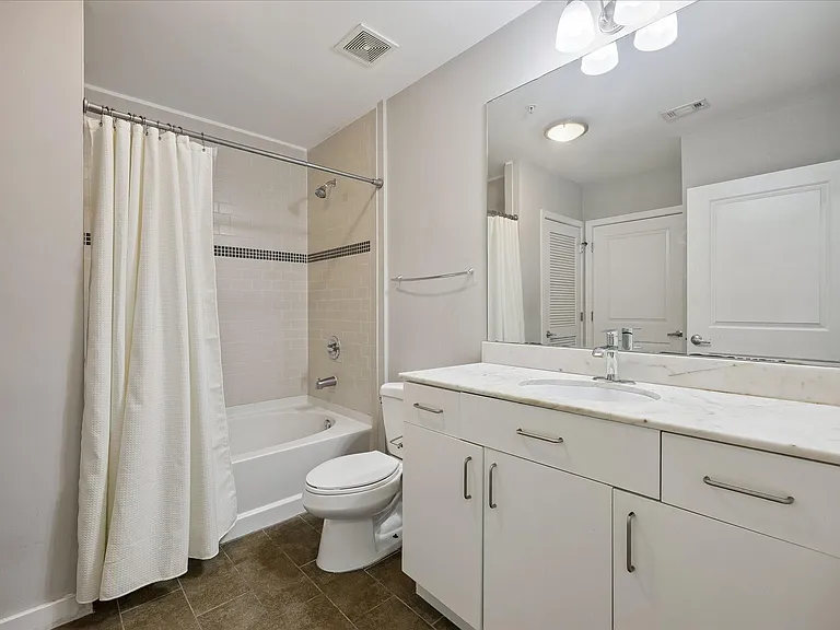 5925 Almeda Rd #10913 — Photo 7