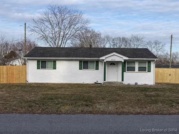 1912 Vienna Road, Charlestown, IN 47111