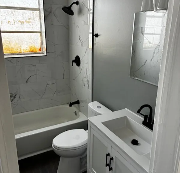 2738 Riverside Ave #6 — Photo 11