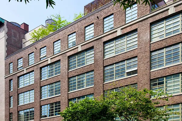 Sold by Town Residential | media 25