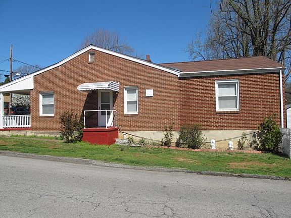 3rd image of 2603 Edinburgh Dr NW