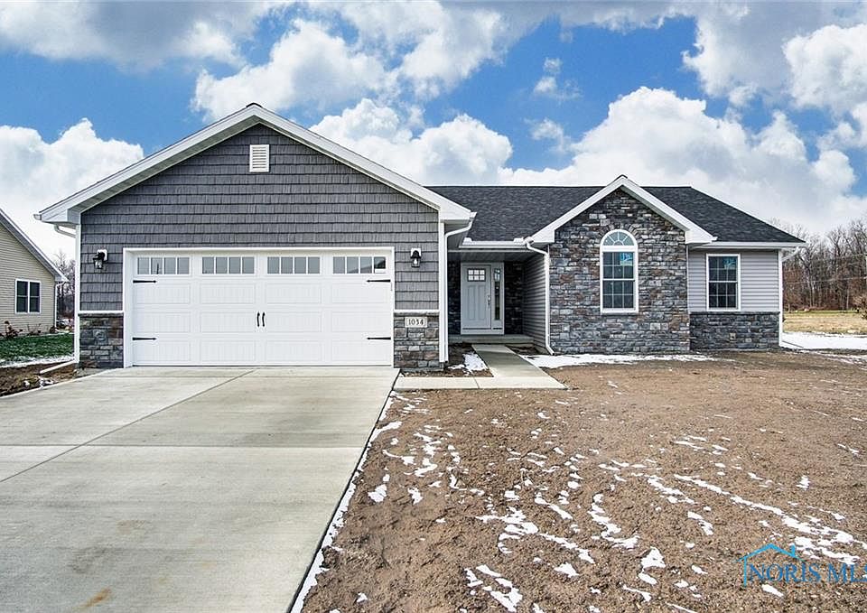 1st image of 1034 Totem Ln