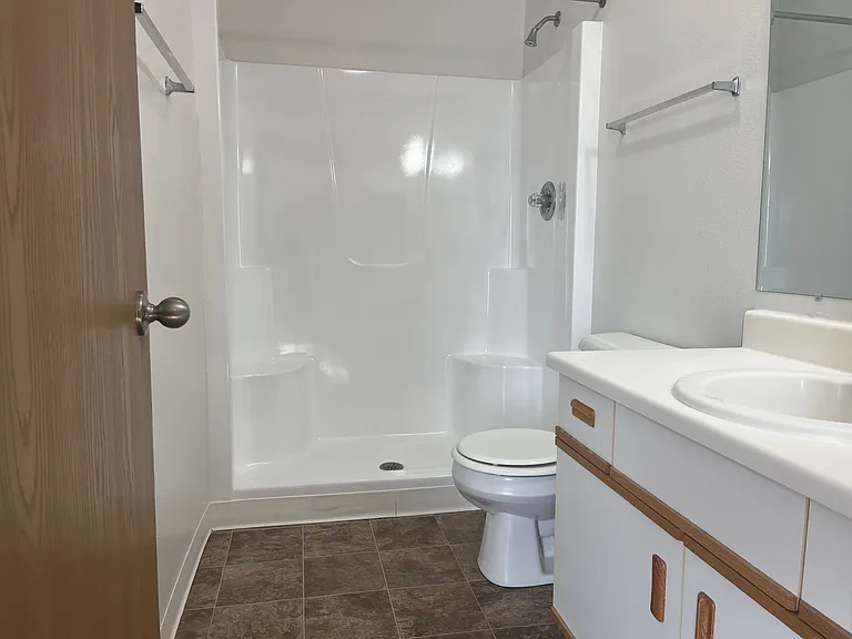 Thornridge Apartments — Photo 115