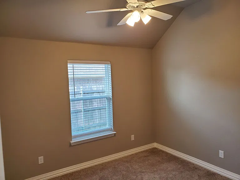 4810 Falcon Crest Blvd — Photo 14
