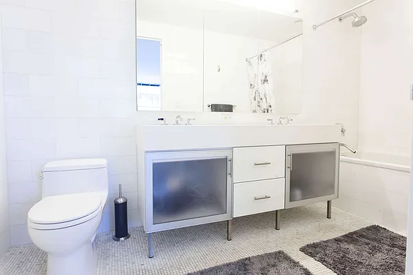 Rented by Compass | media 18