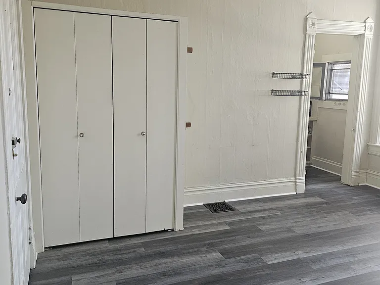 2124 NW Flanders St #16 — Photo 2