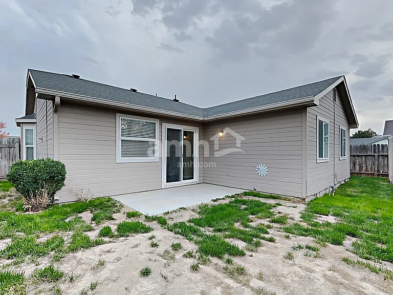 1205 Gold Creek Dr — Photo 15