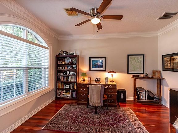 4th image of 22703 Bloomridge Cir