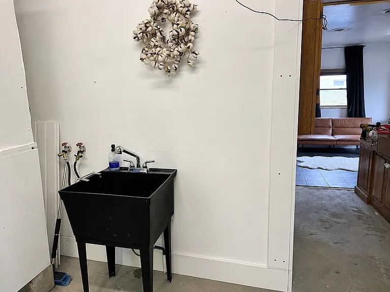 203 Mill St — Photo 7