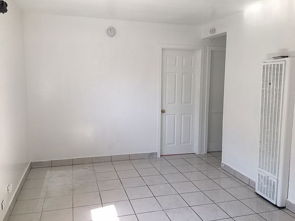 4th image of 1517 Plaza Del Amo APT 2