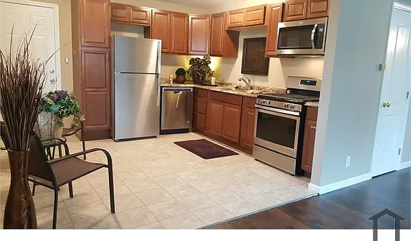342 W Myers Ave — Photo 10