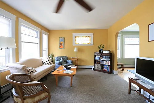 138 W Adams St Photo 1