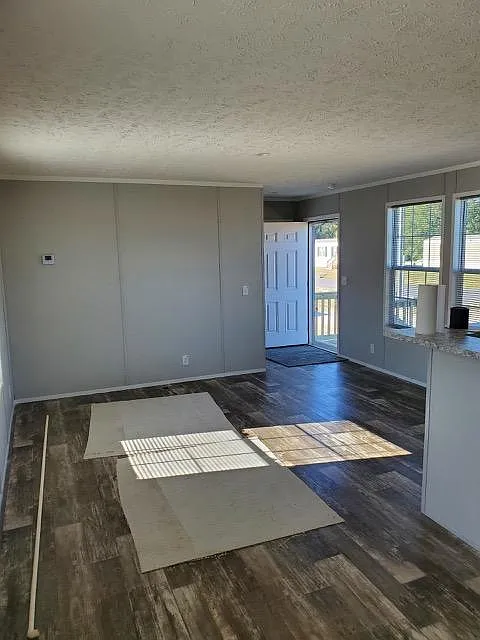 2 bed, 1056 sqft, $1,250 — Photo 3