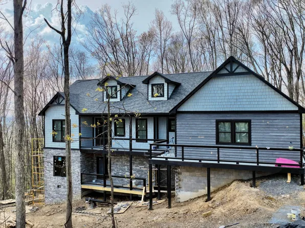 476 Withrow Lndg, Caldwell, WV 24925