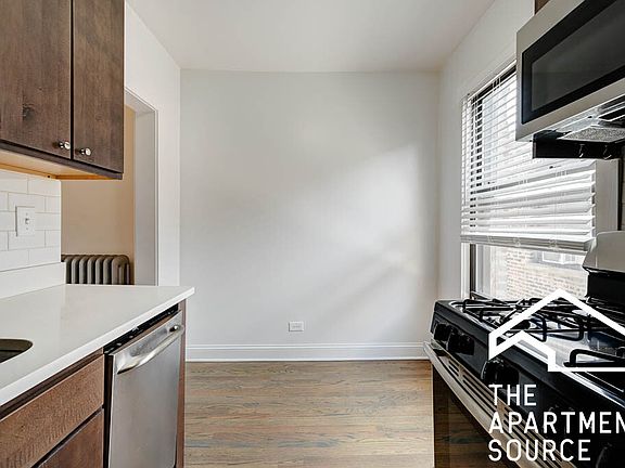 2nd image of 2641 N Spaulding Ave APT 3E