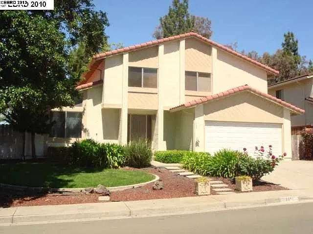 115 Violet Rd photo 1