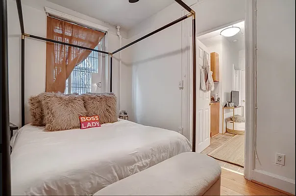 Rented by Compass | media 9