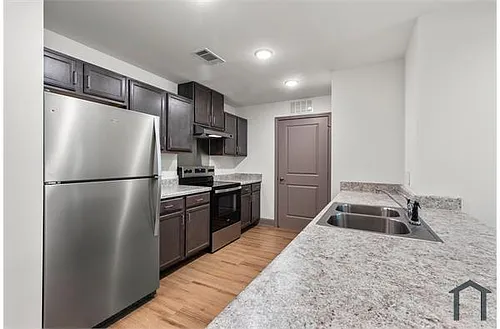 498 Kilmayne Dr Photo 1