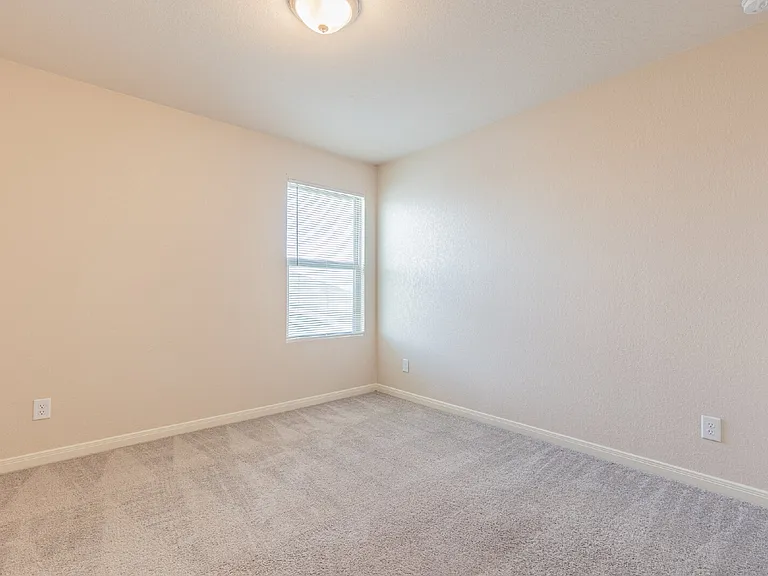 746 Farmers Dell — Photo 34