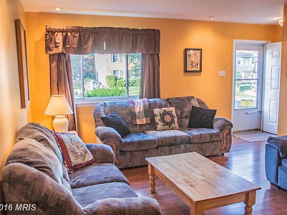 2nd image of 12320 Bonmot Pl