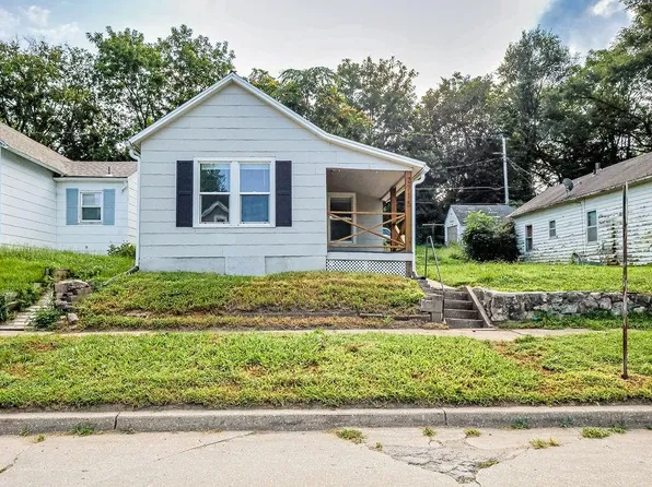 2715 S 19th St, Saint Joseph, MO 64503