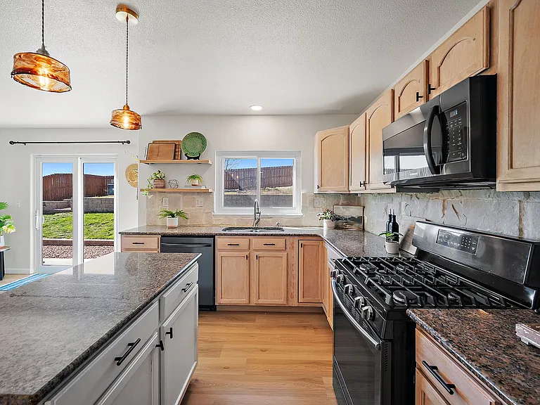 7323 Willowdale Dr — Photo 13