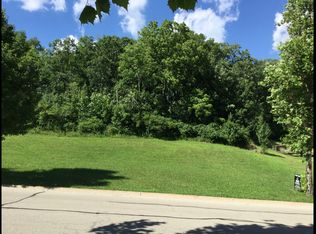 521 Rivers Edge Dr, Minooka, IL 60447