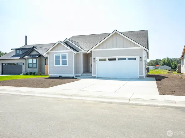 317 W 3rd Street, Everson, WA 98247
