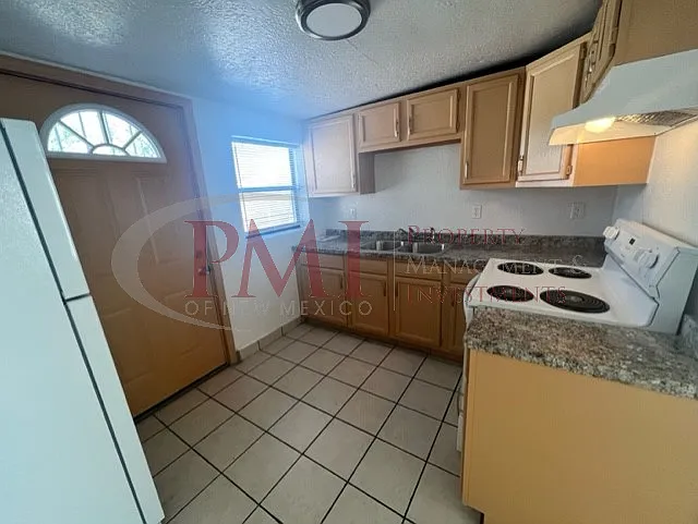 2106 College Street #6 — Photo 19