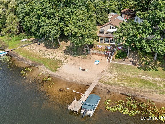 2nd image of 6525 Woods Trail Dr