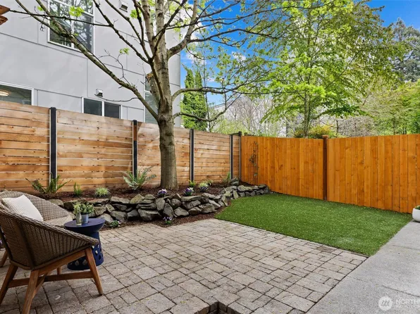 1548 NW 58th Street #B, Seattle, WA 98107