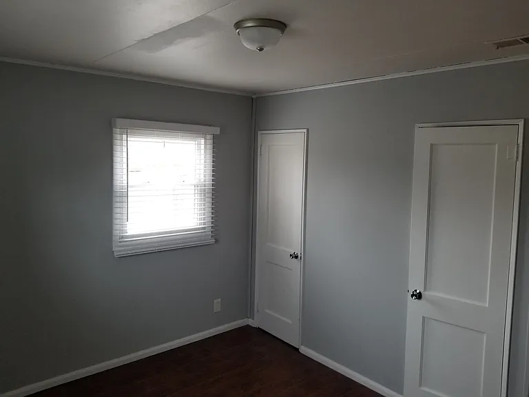 2415 Lamb St — Photo 11