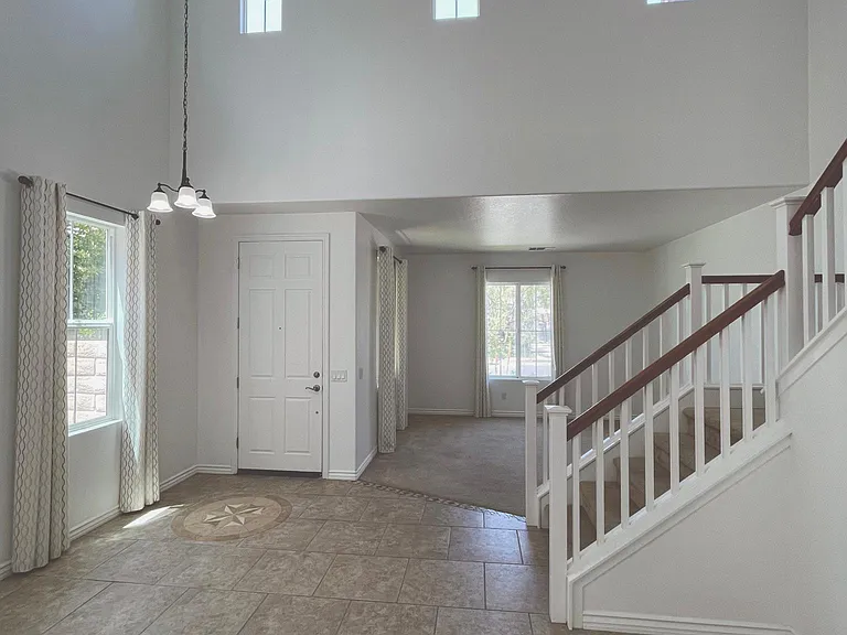 19608 Alyssa Dr — Photo 9