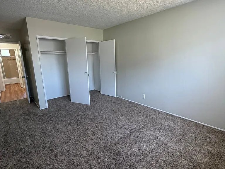 Stone Gate Apartments — Photo 71