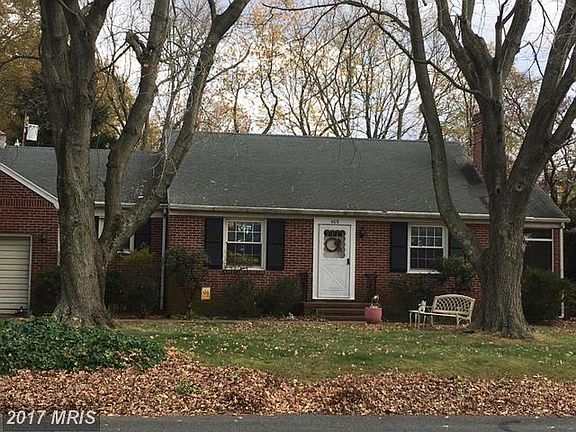 4th image of 608 Wayside Ave