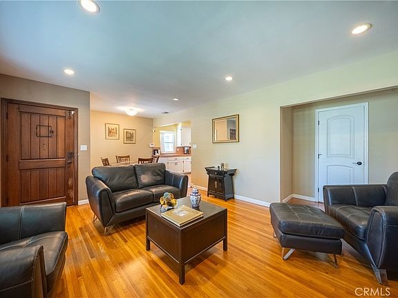 2nd image of 5356 Farna Ave