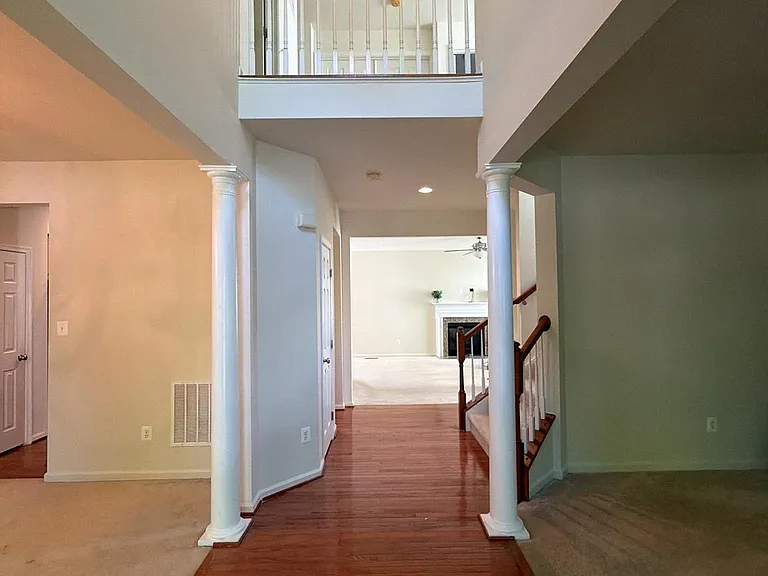 12489 Pfitzner Ct — Photo 2