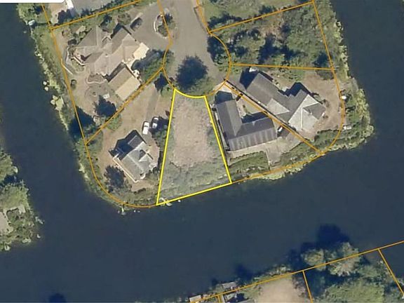 2nd image of 667 Skamokawa Ct SE