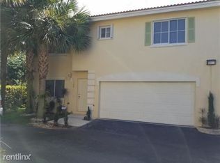 188 SE 2nd St, Deerfield Beach, FL 33441