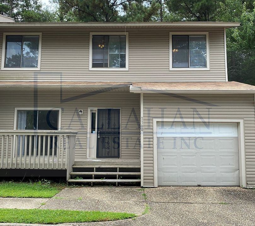1st image of 1100 N Oaks Ln