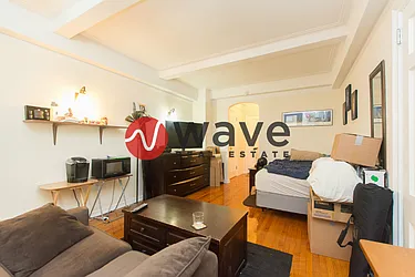 Rented by Wave Real Estate Group