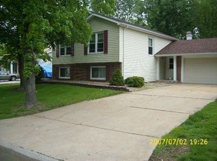 3 Inverness Ct, Saint Peters, MO 63376