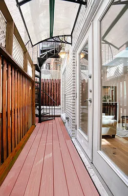 Sold by Elegran | media 45