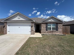 3007 Russell Rd, Chickasha, OK 73018