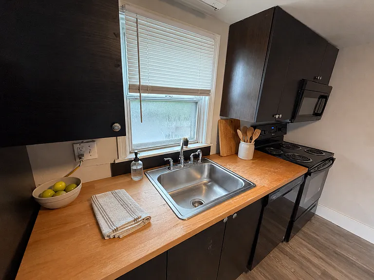 234 S Main St #5 — Photo 3