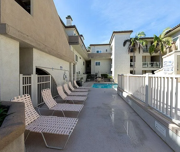 1516 Pacific Coast Hwy — Photo 19