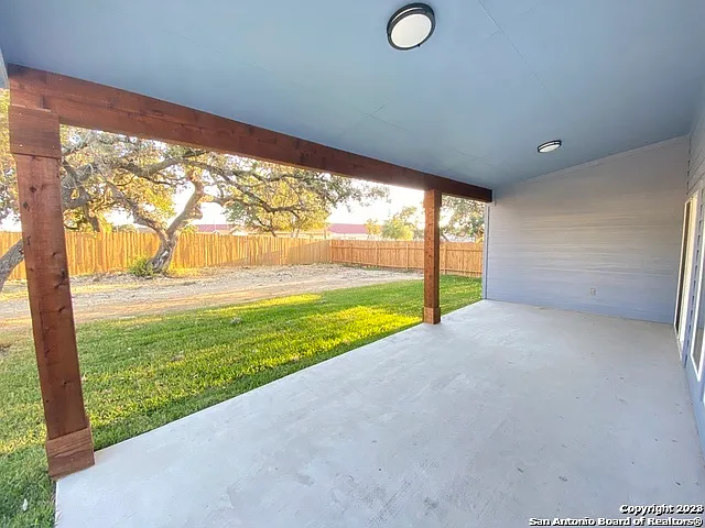 2126 Village Pkwy — Photo 45
